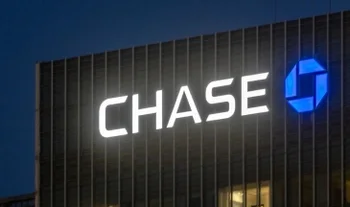 Chase's potential hiring troubles accentuated by Starling Bank drama