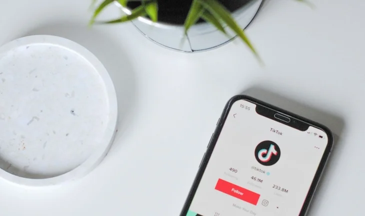 Bankers on TikTok boast of earning £4m. Traders & developers are more modest